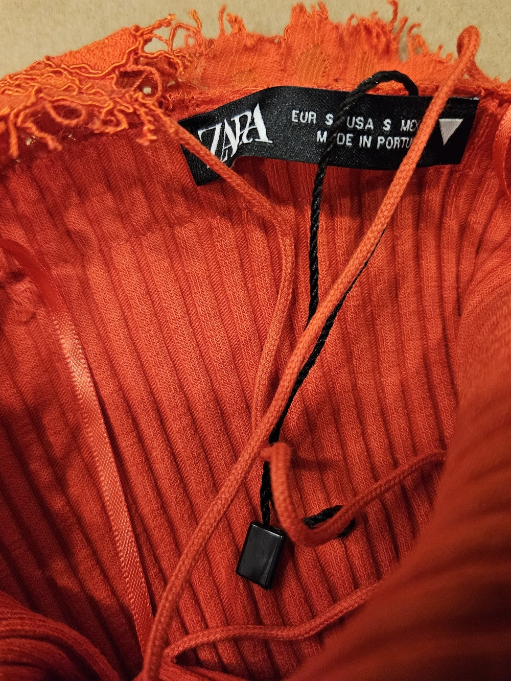 Lace-Trim Ribbed Cami Top - Red - Picture 3 of 4
